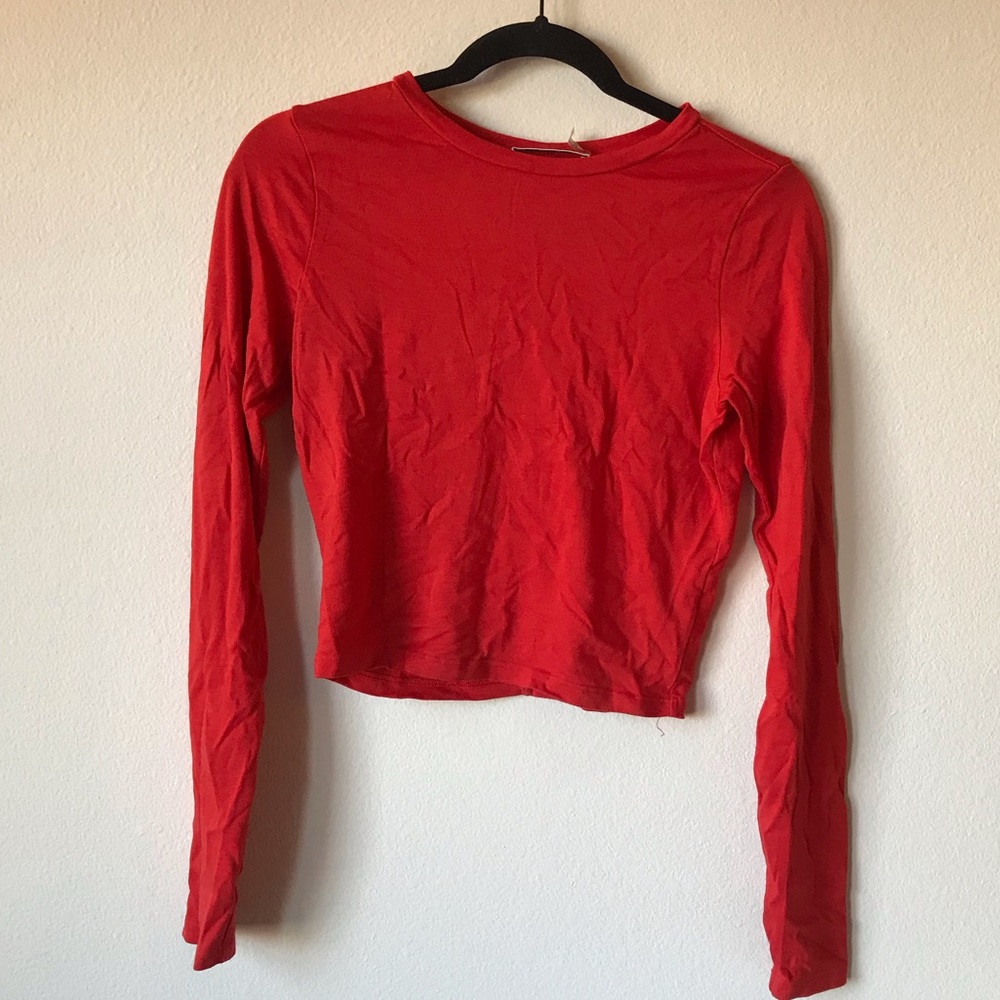 Alice + Olivia red crop long sleeve